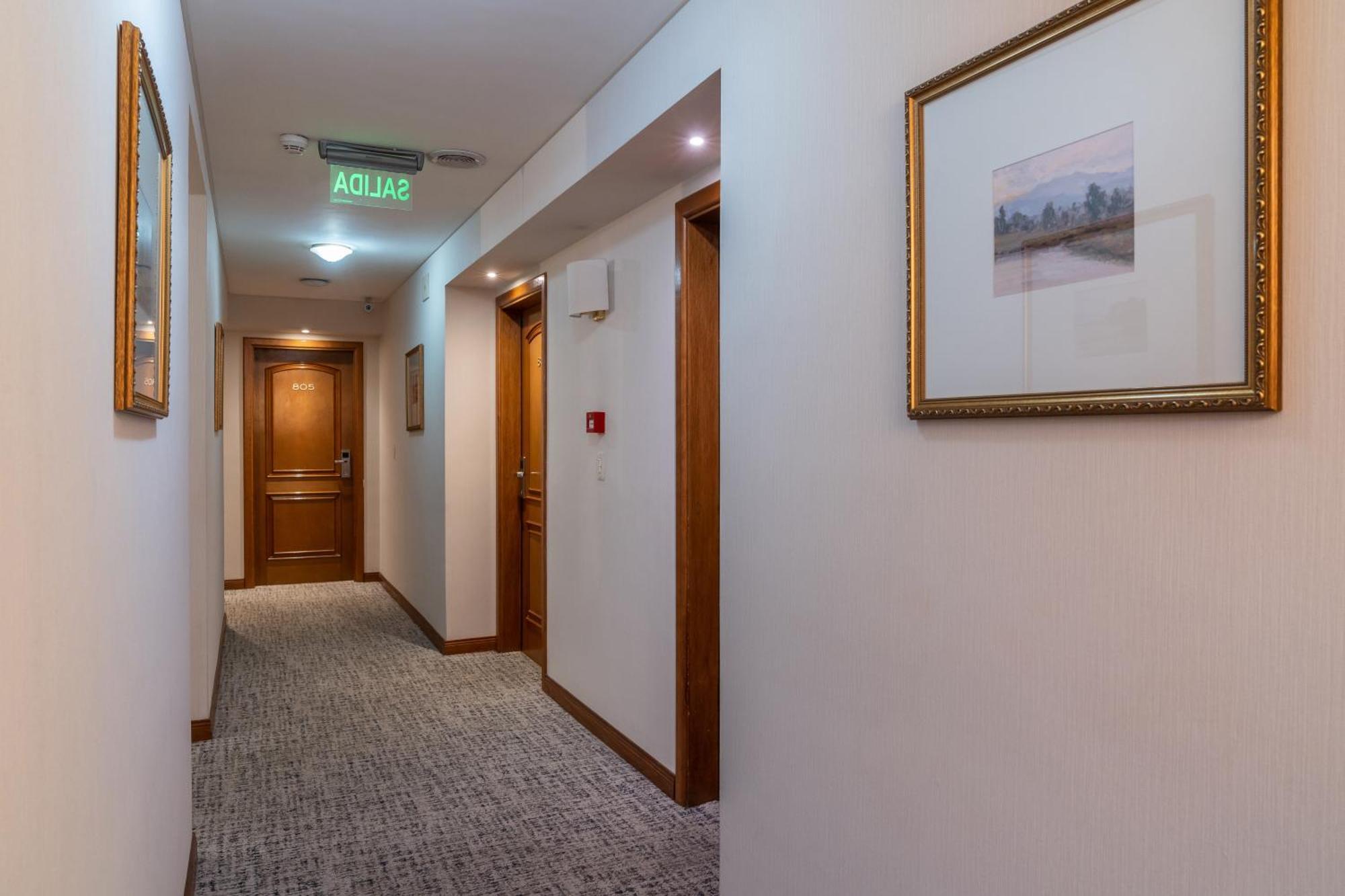 Hotel Intersur Recoleta Buenos Aires Bagian luar foto